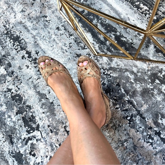 Stuart Weitzman wedge sandals Gold 8 - Picture 6 of 6